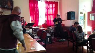 Download Lagu Glas Band Live MP3