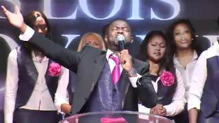 Video thumbnail of "Saint est l'Eternel - ICC Gospel Choir"