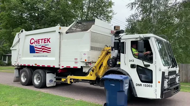 Mack LR Heil Python Garbage Truck