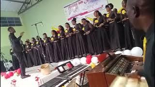 Ikiwa mungu amesimama upande wetu performed by st Patrick tamasha