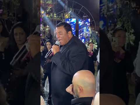 الفنان المصري محمد فؤاد بتصدقو ما عرفتو الكبر واضح عليه ونصحان