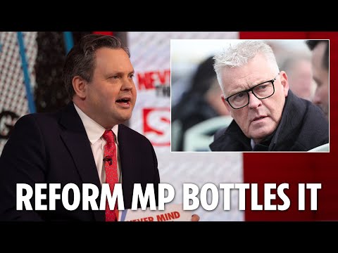 'Does he even want your votes?' Chicken Lee Anderson humiliated after bottling Sun politics show.