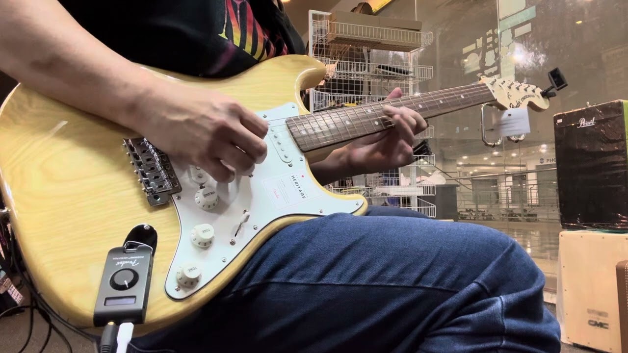 Fender Japan Heritage 70s Stratocaster Electric Guitar, RW FB