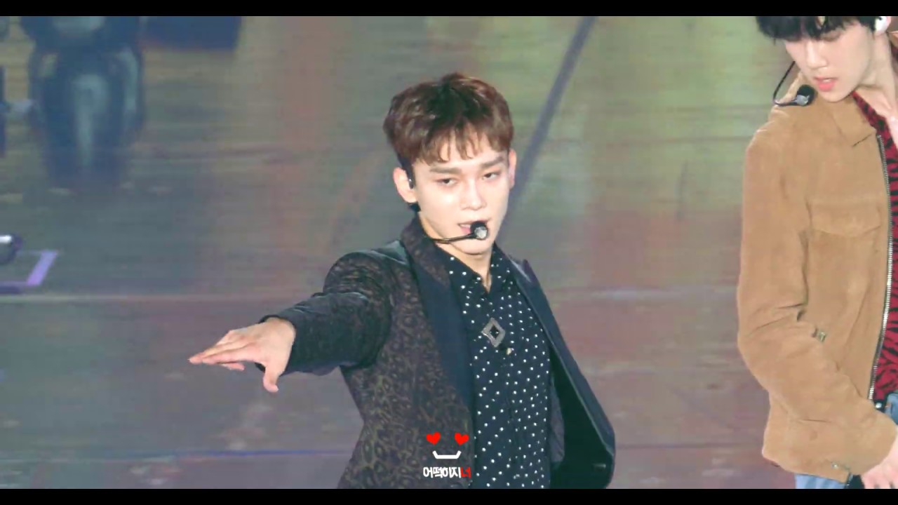 LOVE SHOT - EXO CHEN Focus