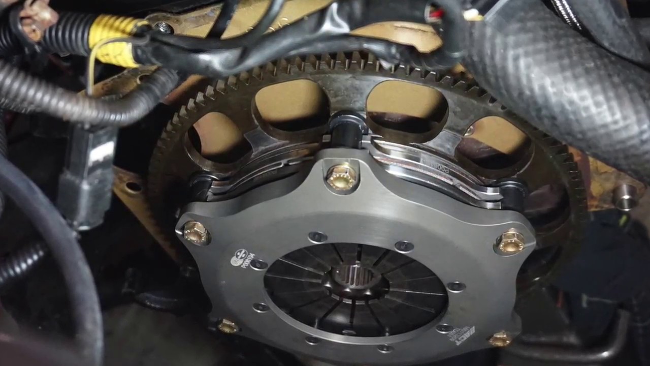 Installing an ACT twin disc clutch (6bolt DSM) YouTube