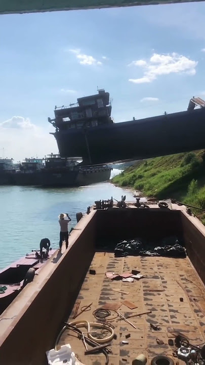 Big ship epic fail launch