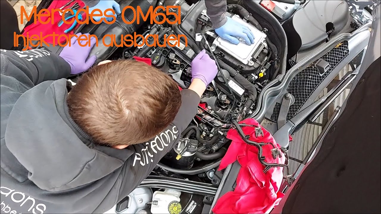 Mercedes OM651 Injektoren aus  und einbauen