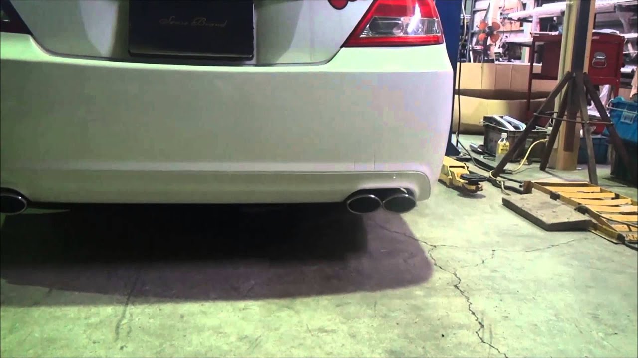 センスブランド マフラーサウンド Y34セドリック - YouTube
