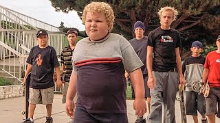 Criminals Disguise As Santa, Teach A Fat Kid To Fight Bullies!