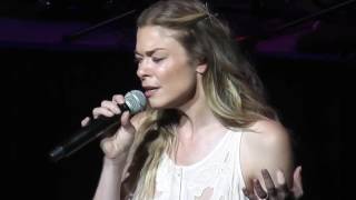 Leann Rimes Amazing Grace 2016