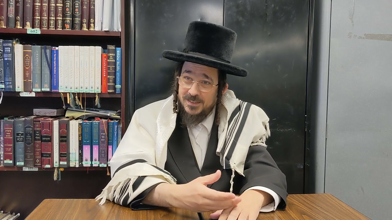 מה עשה מרדכי דבר ראשון ומה אחר כך - פורים - בעברית 