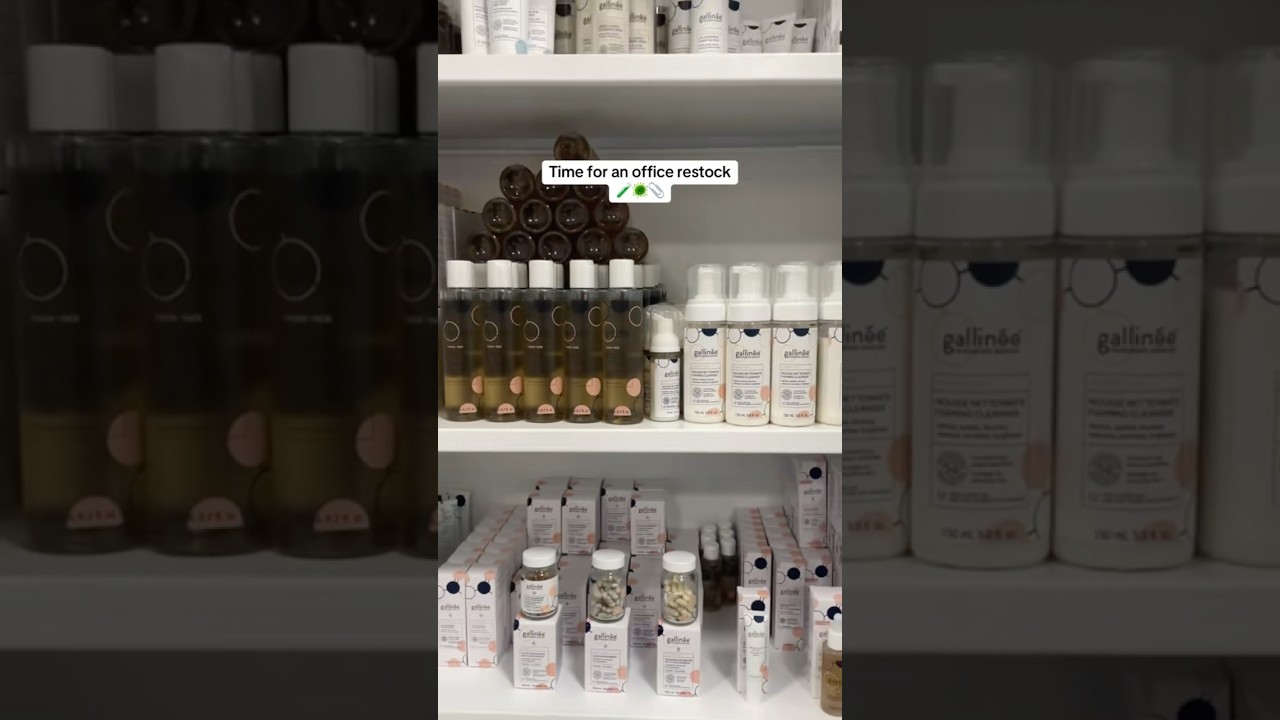 The reason why our team has amazing-looking skin 💁‍♀️🧪✨ 