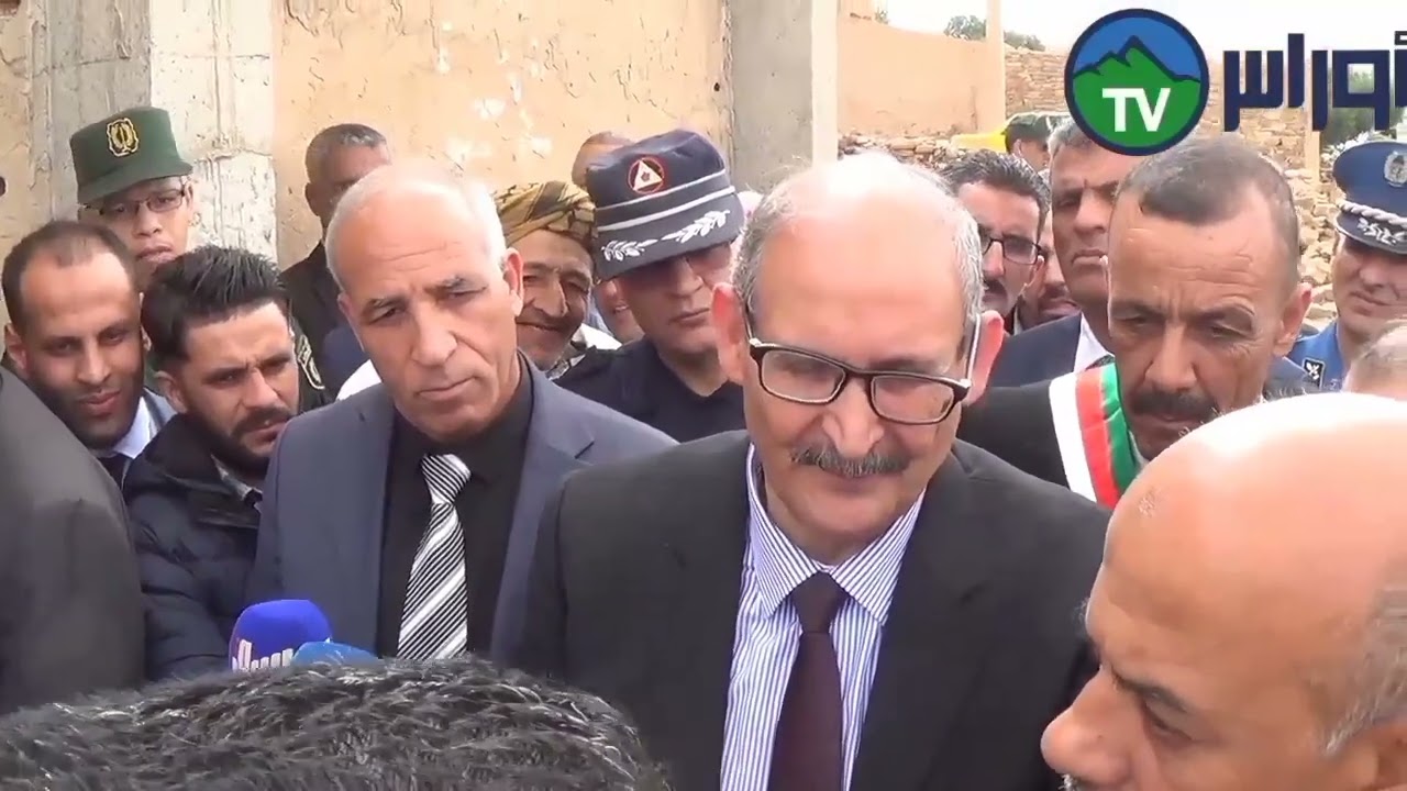 تيارت الوالي في زيارته  لبلدية جيلالي بن عمار  ساكنة دوار أولاد واضح