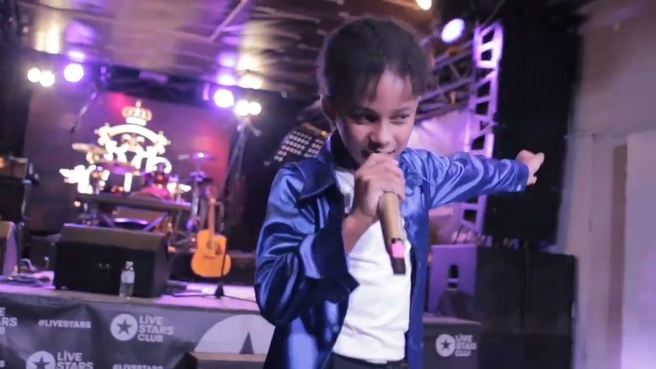 Man in the mirror . #michaeljackson #reels #im10 #top #legend #kingofpop 