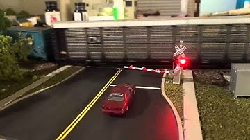 N Scale Gate Crossing