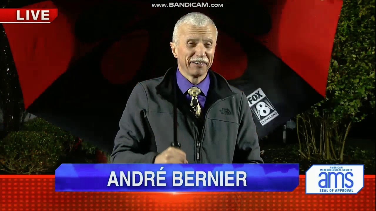 wjw-fox-8-news-at-10pm-open-12-20-18-youtube