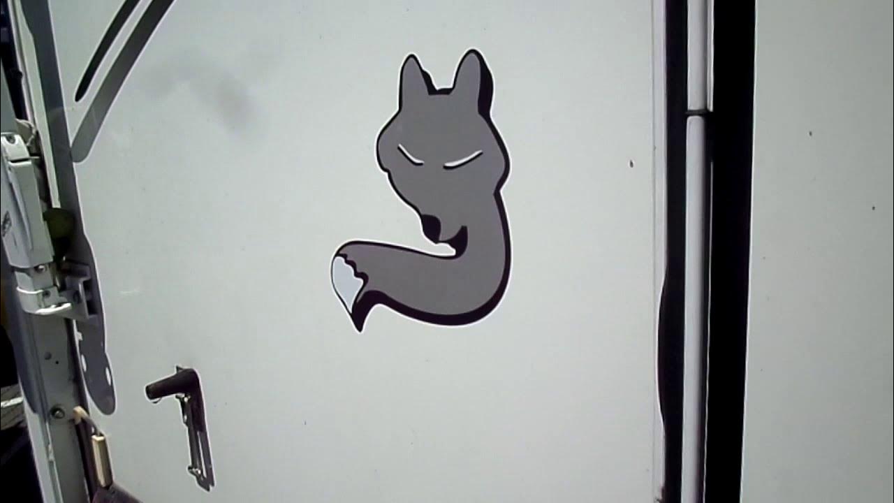2005 Arctic Fox 990 Silver Fox Edition Truck Camper - YouTube
