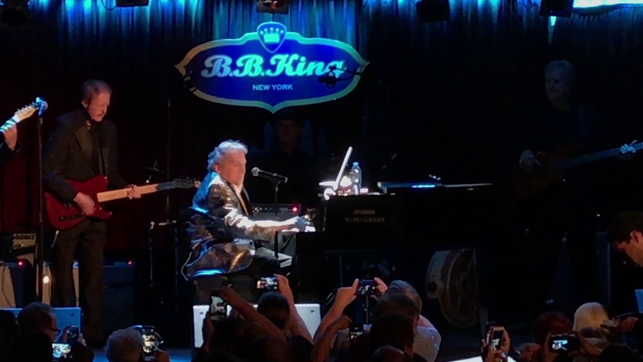 Jerry Lee Lewis Great Balls of Fire (Live at BB King's) YouTube