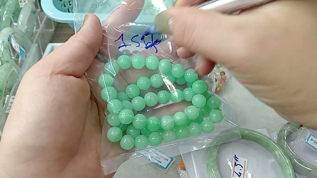 Vòng cẩm thạch zalo 0933431800/27/2