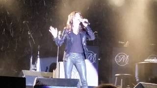 Martina McBride, O Holy Night, December 4, 2014
