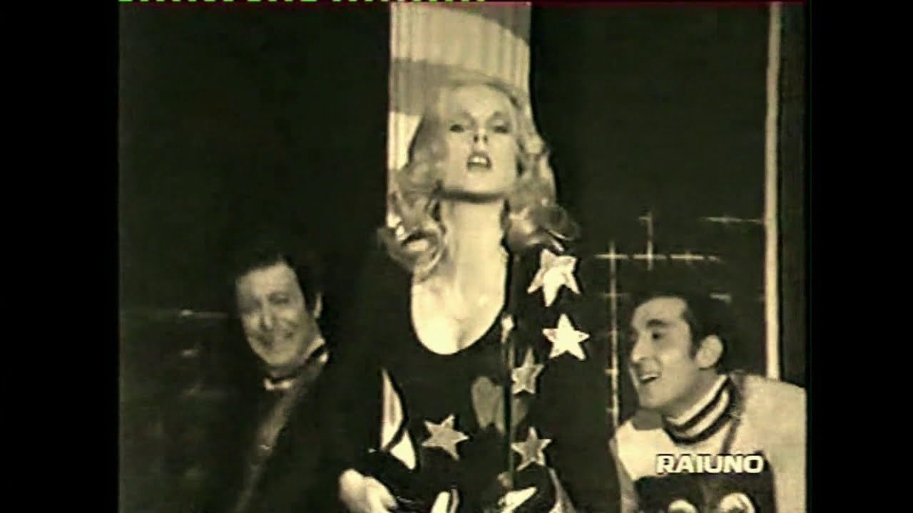 SYLVIE VARTAN s'éclate et danse le ROCK ACROBATIQUE en Italie (DOLCE VITA 1975)