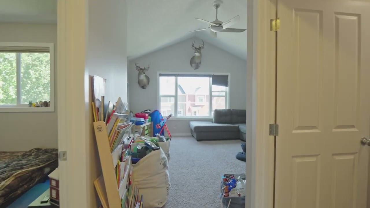 Elegant 4 bedroom family home in Sunset Ridge, Cochrane AB