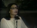 Capture de la vidéo Nana Mouskouri  -  Tora Pou Pas Stin Xenitia  -