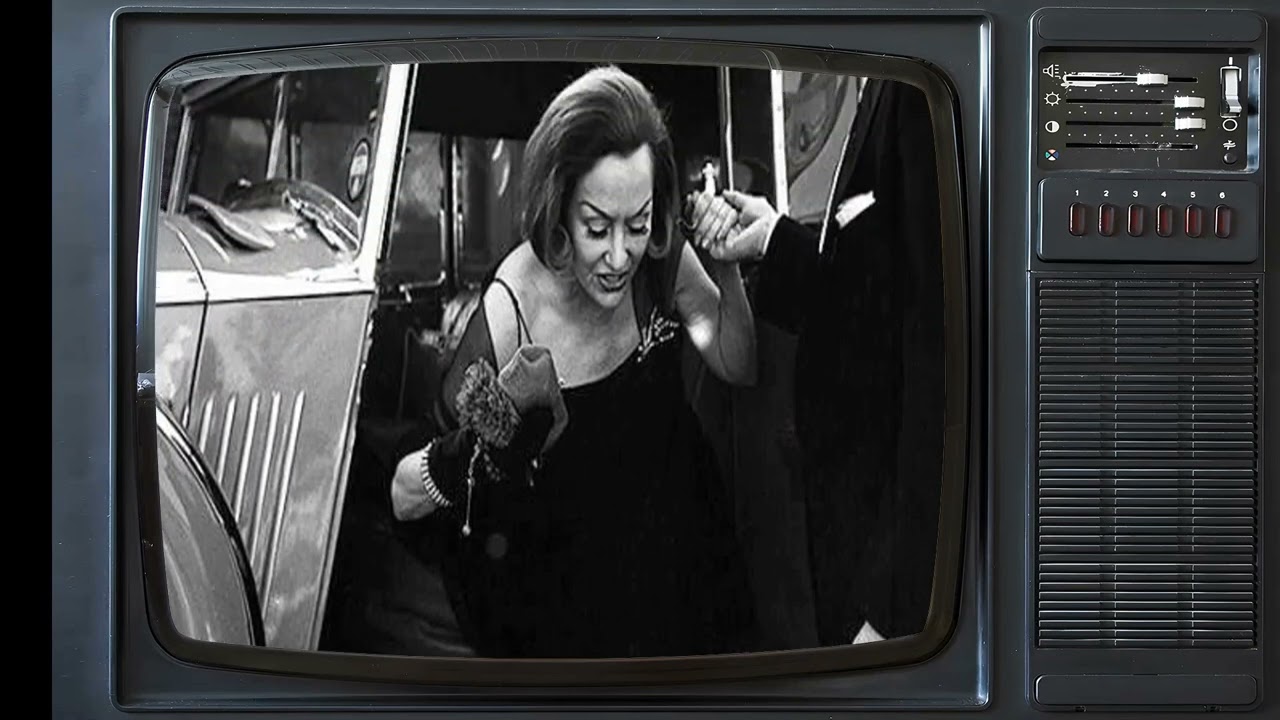 Unbelievable Gloria Swanson Facts You'll Wish You Never Knew