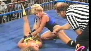 Luna Vachon vs Bambi