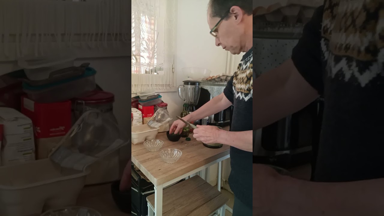 🥑 Mousse d’Avocat Crémeuse aux Notes de Persil & Paprika