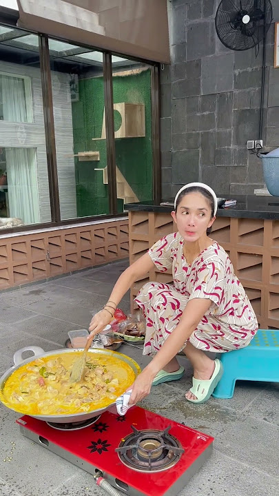 tutorial cara dapetin perhatian mertua, ala Ussy 😂