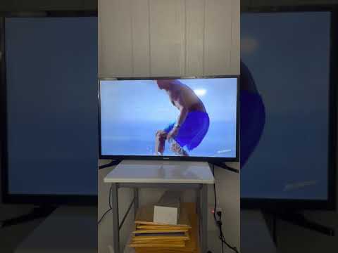 Kelly Slater Baywatch surfer
