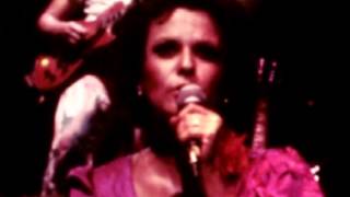 Video thumbnail of "Elis Regina - Cão sem Dono (1978)"