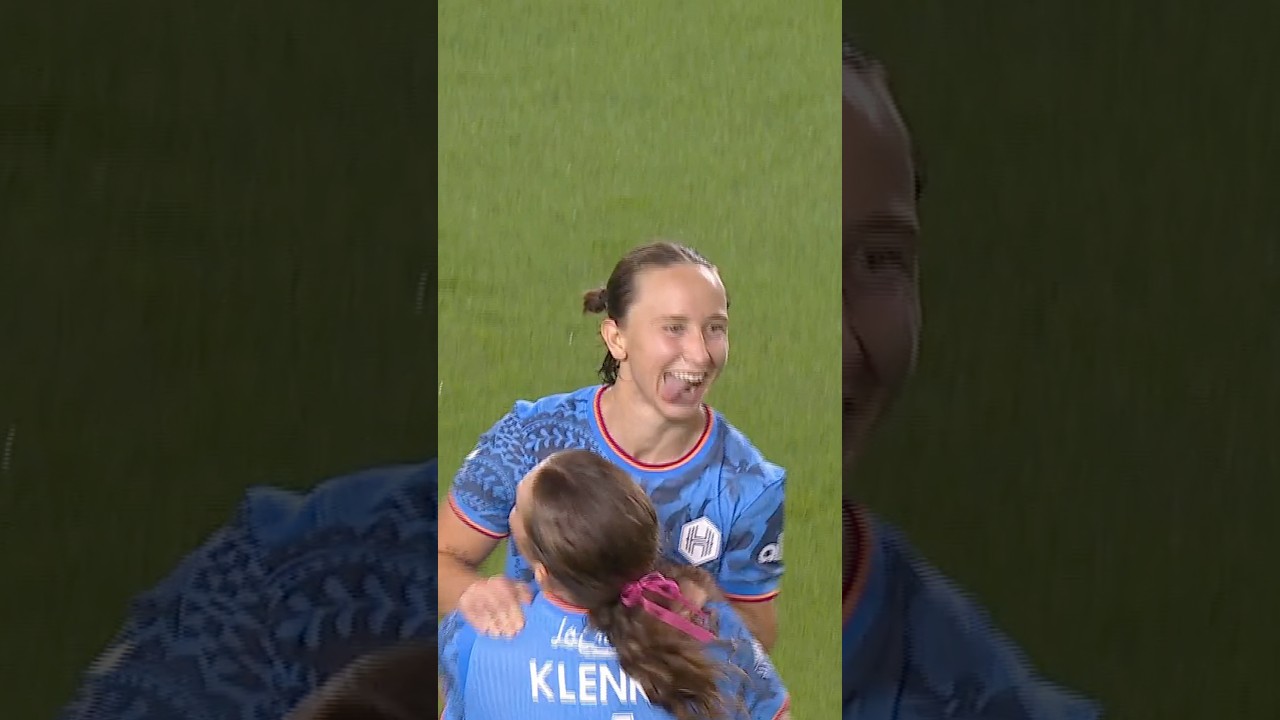 Miljana Ivanović with a ROCKET for Houston 🚀 #soccer #nwsl #goals