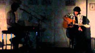 Elliot Minor - All Along (acoustic) 20.11.2010