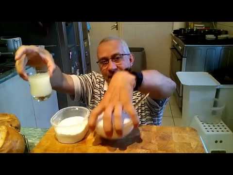 Videó: Hogyan készítsünk görög joghurtot: 9 lépés (képekkel)