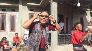 NIA NGERE RO'A//EMAN BATA DEDE//