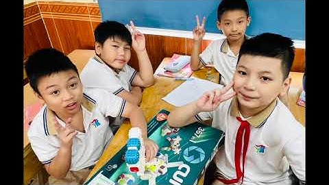 🎉 Một ngày học siêu vui của lớp 4A4 – Học tiếng Anh & làm robot cùng nhau!