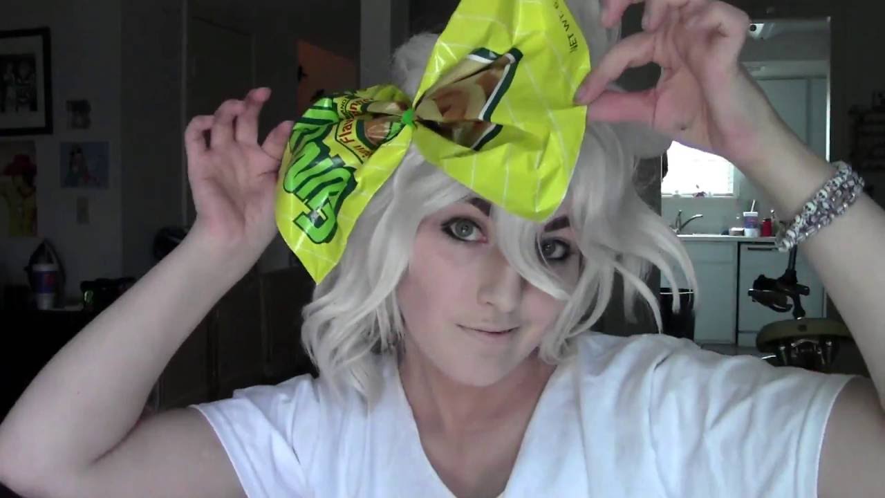 Komaeda Nagito speed makeup tutorial - YouTube