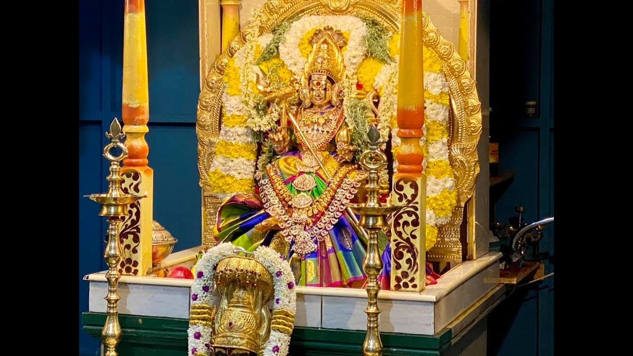 🔴Friday Festival Live Streaming| London Muthumari Amman Temple|11/01/2022