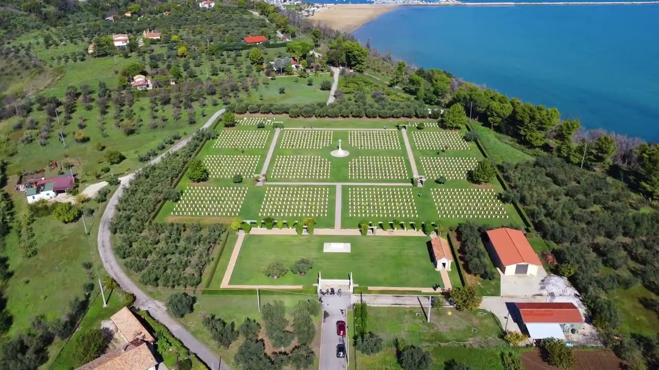Dji Mini 4k: Moro River Canadian War Cemetery - Cimitero militare canadese di Ortona (CH)