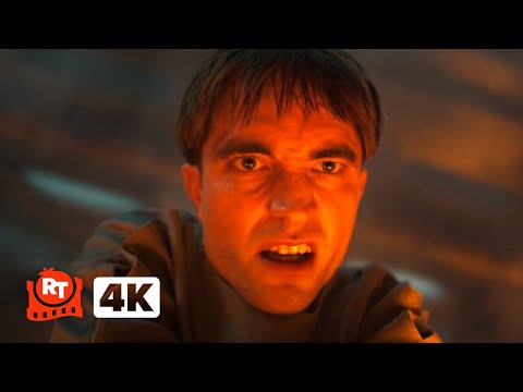 Mickey 17 (2025) 4K - Mickey 17 vs. Mickey 18 | Movieclips