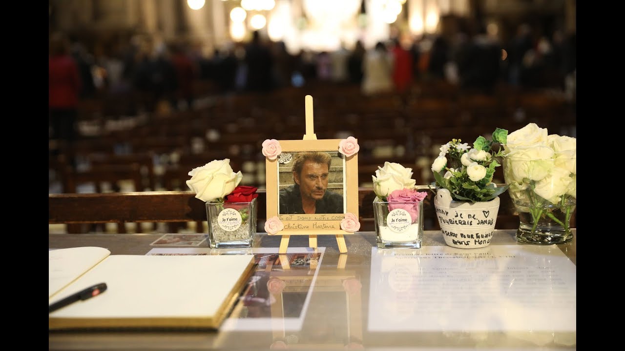Des centaines de fans à l'église de la Madeleine en hommage à Johnny Hallyday france télévisions sport