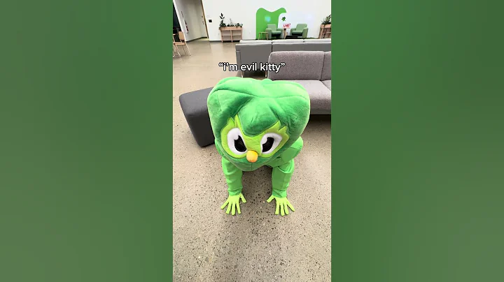 my evil green kitty 😼 #duolingo #lily #evilkitty