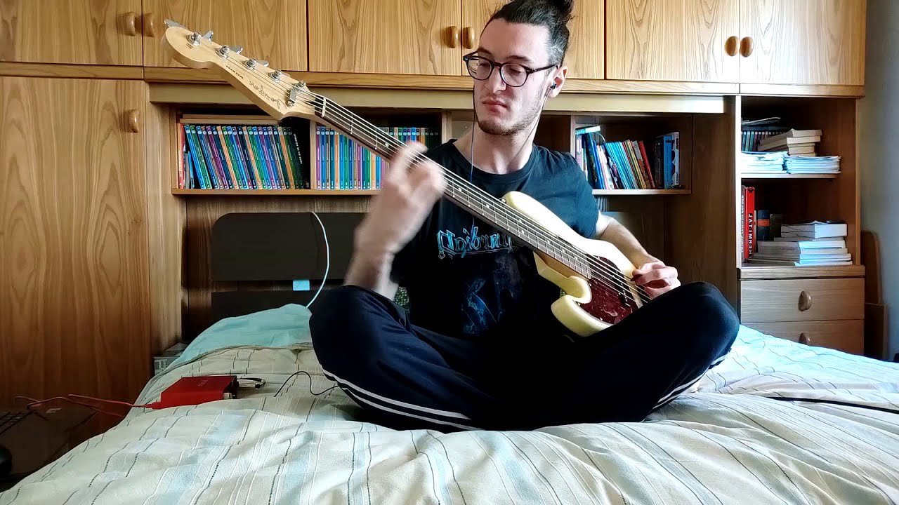 Venerus, MACE - Ogni Pensiero Vola [Bass cover]