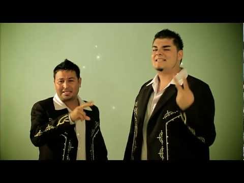 Watch the video for Volver Da Flojera