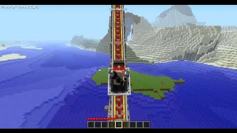 Minecraft Beta 1.5_1 Minecart rollercoaster ramp with booster rail