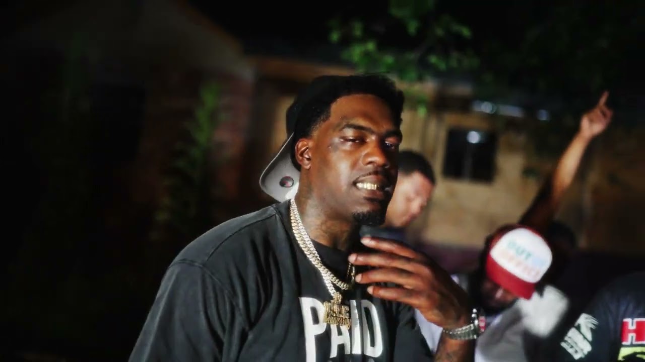 Watch Nickoe - Graveyard (official Video) on YouTube Watch Nickoe - Graveyard (official Video) on YouTube