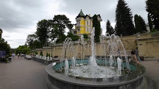 картинка: Кисловодск. Курортный бульвар, проспект Ленина и парк. Пешая релакс - прогулка. 4K 30fps.