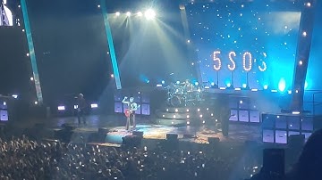 Outer Space / Carry On - The 5 Seconds of Summer Show London 051023 #5SOS